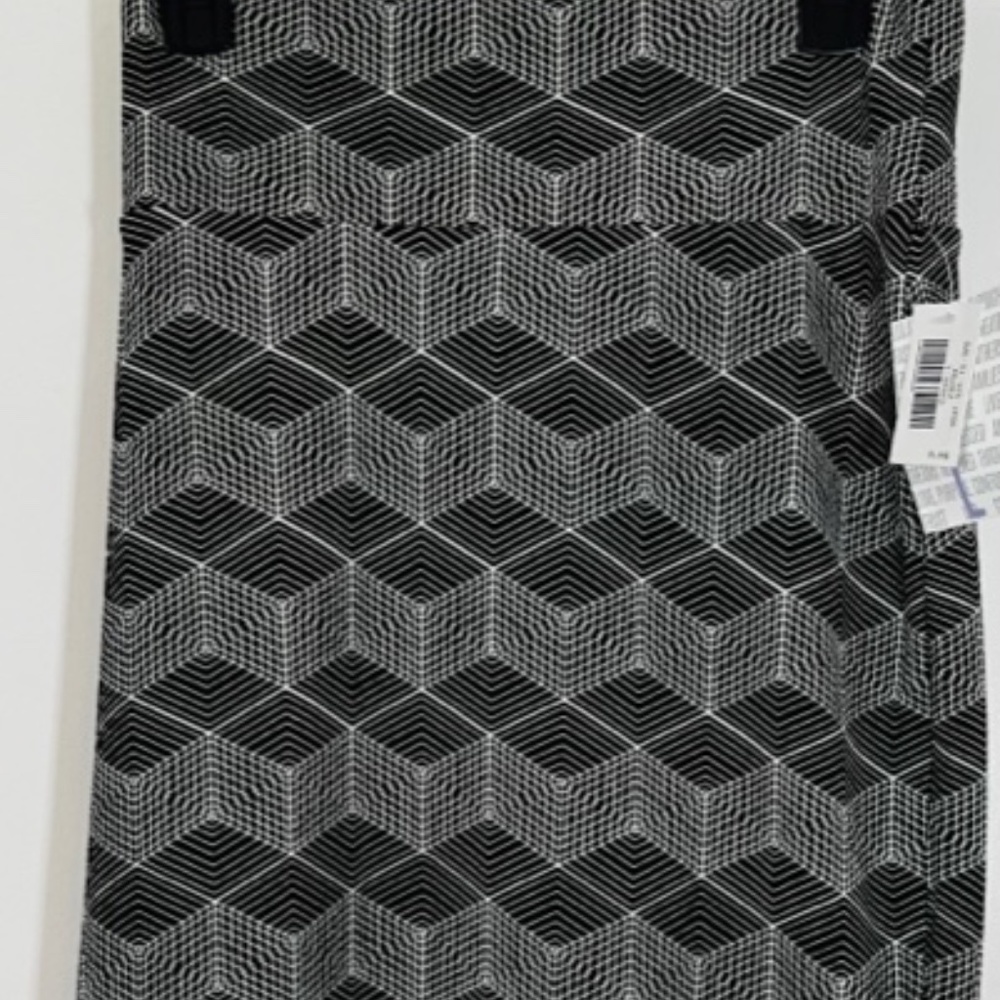 NWT LulaRoe Pencil Skirt Cassie Women's Size Large Black White